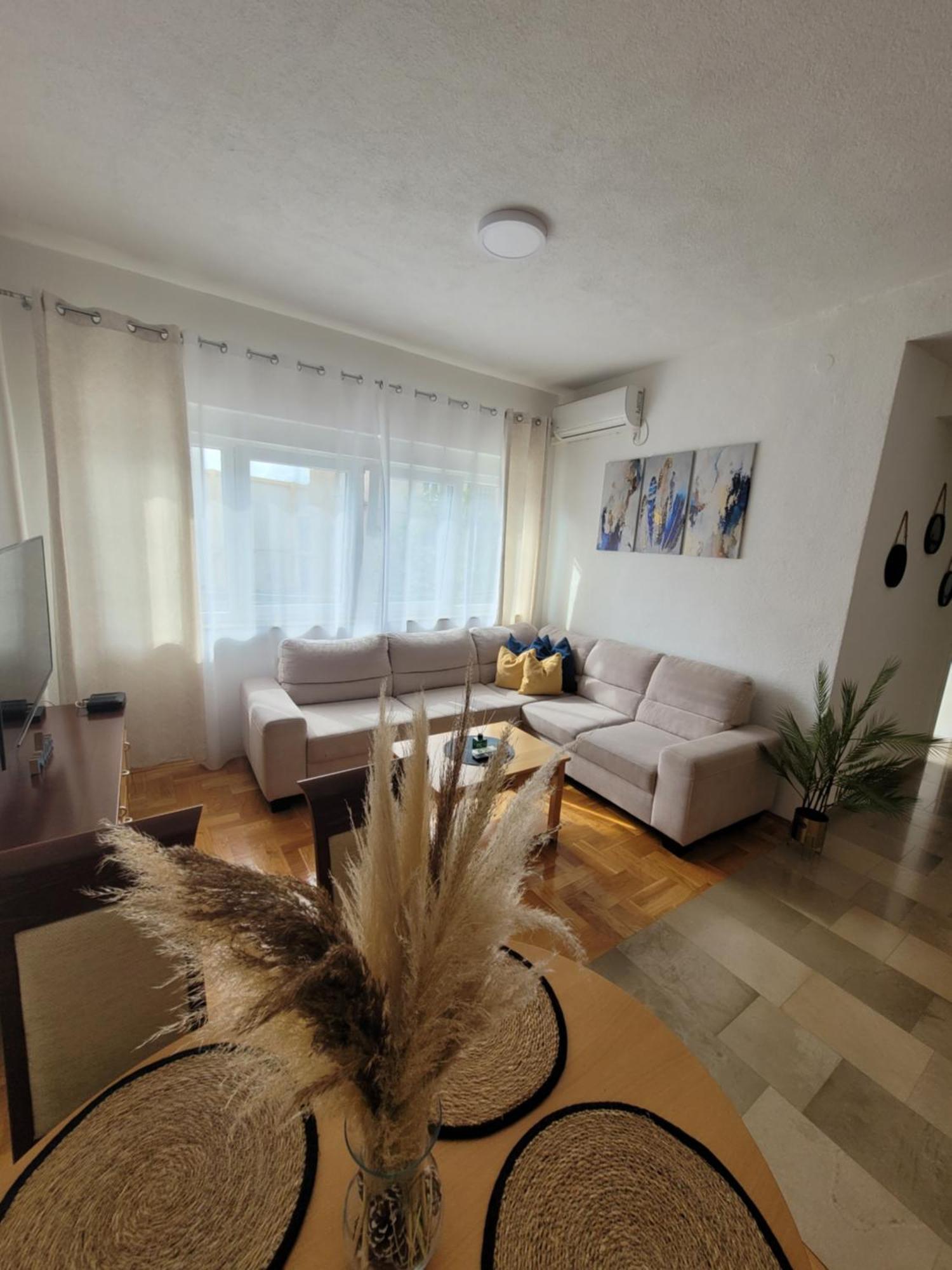 Apartman Natasa Trebinje Eksteriør bilde
